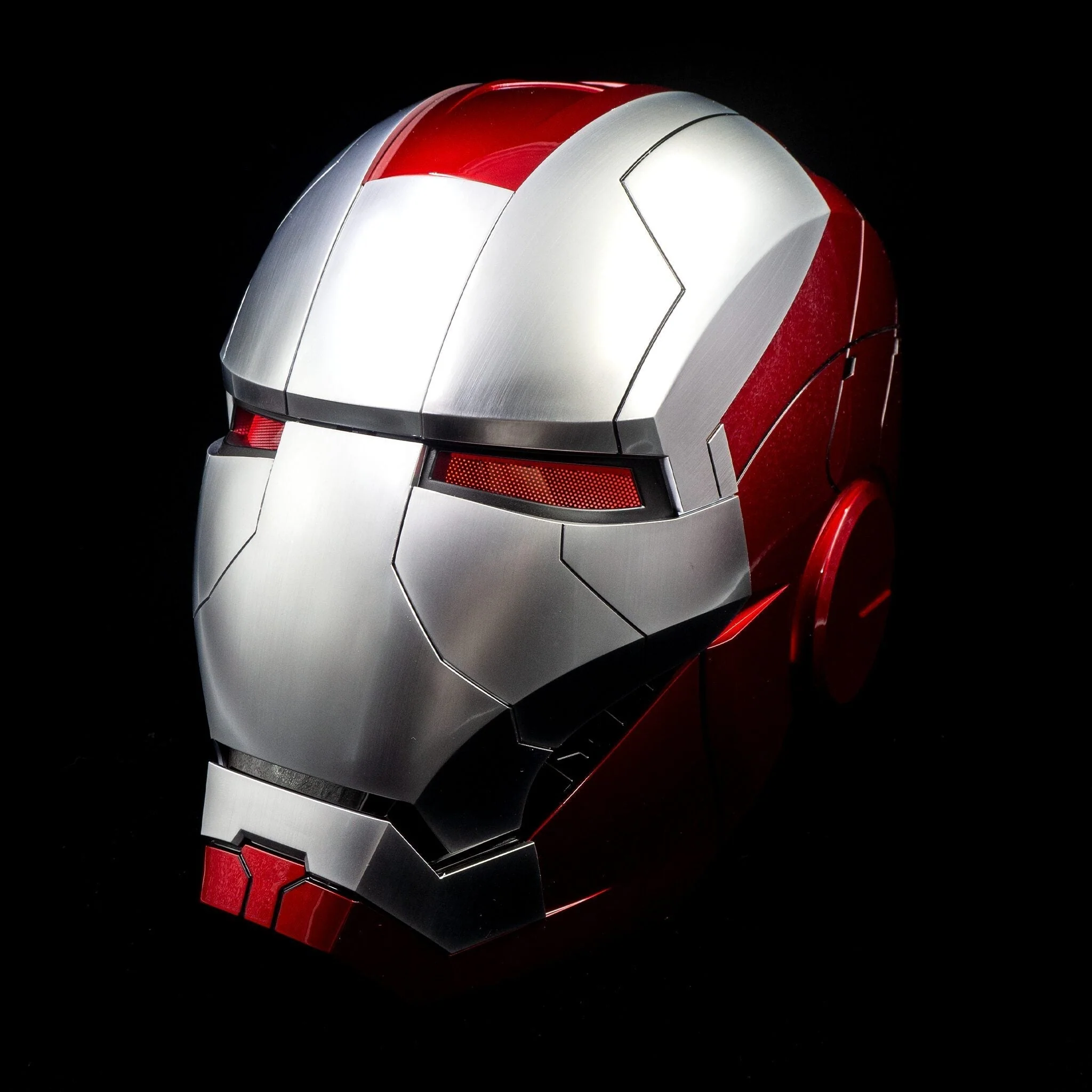 Marvel Iron Man Mark 5 Wearable Helmet 1: 1 Collectible Bluetooth Speaker By Killer Body - Image 5