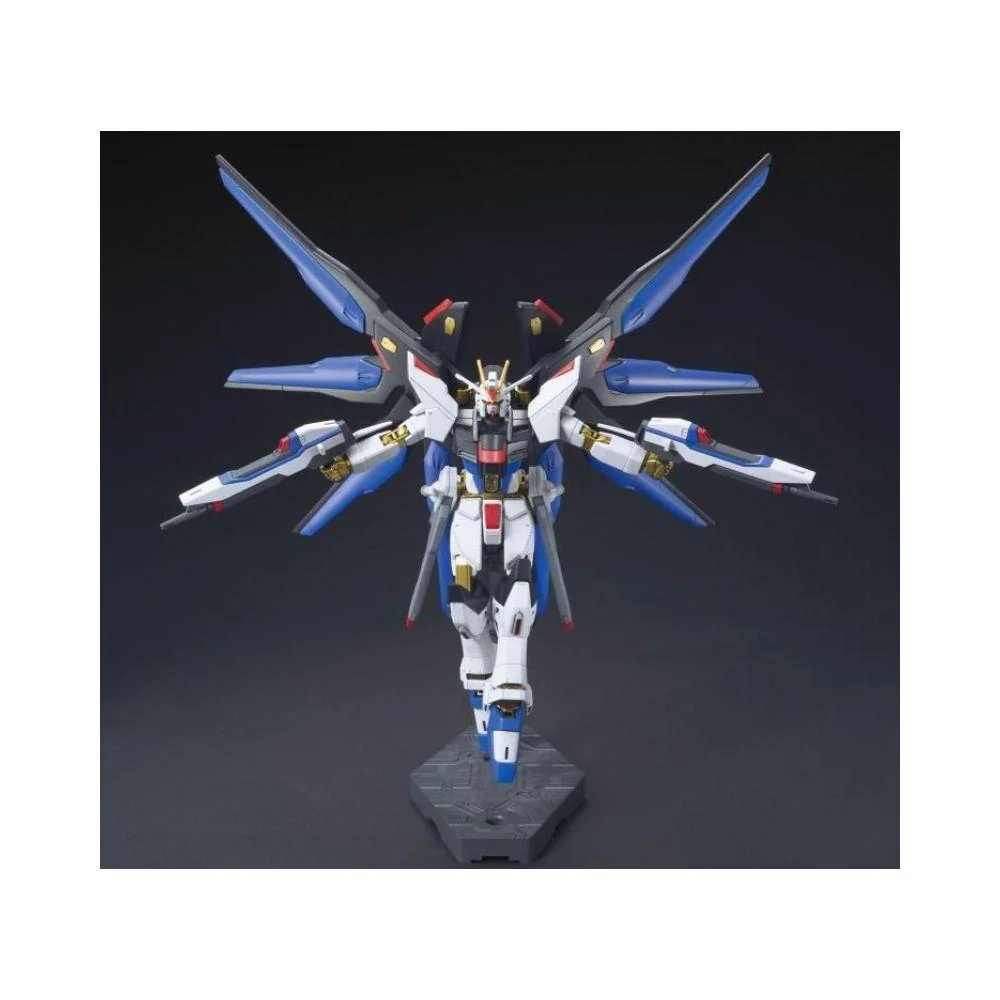 1/144 HGCE #201 Strike Freedom Gundam - Image 3