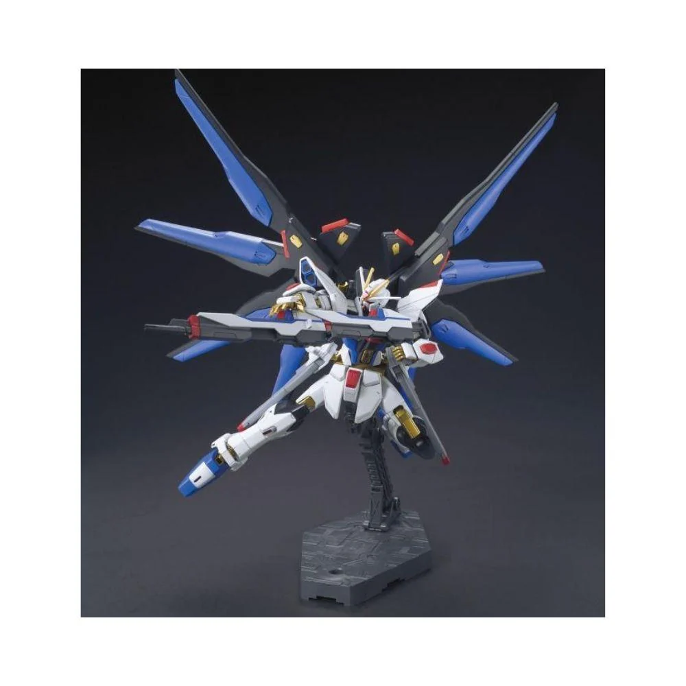 1/144 HGCE #201 Strike Freedom Gundam - Image 4