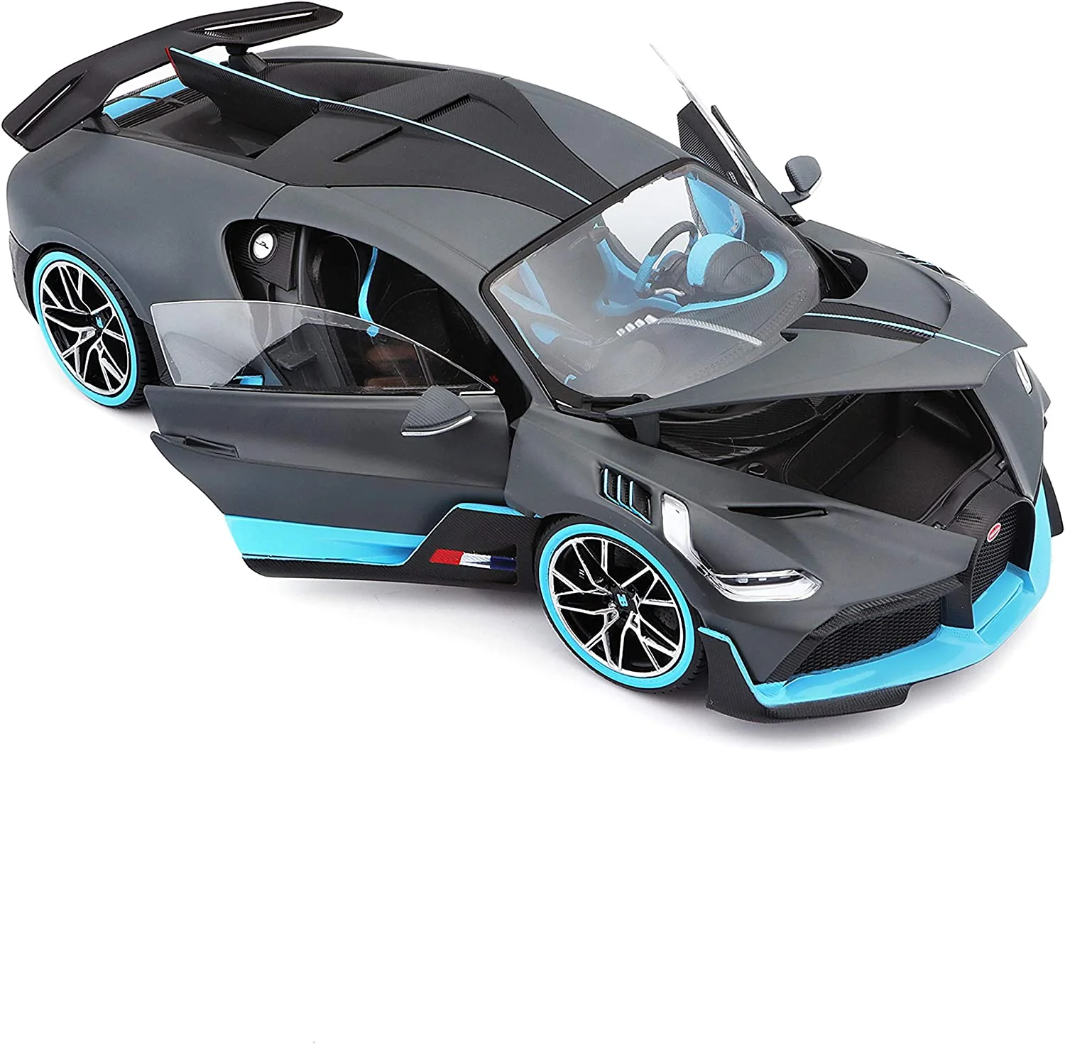 Bugatti Divo 1/18 Scale Die Cast Model Car  by BBurago - Image 2