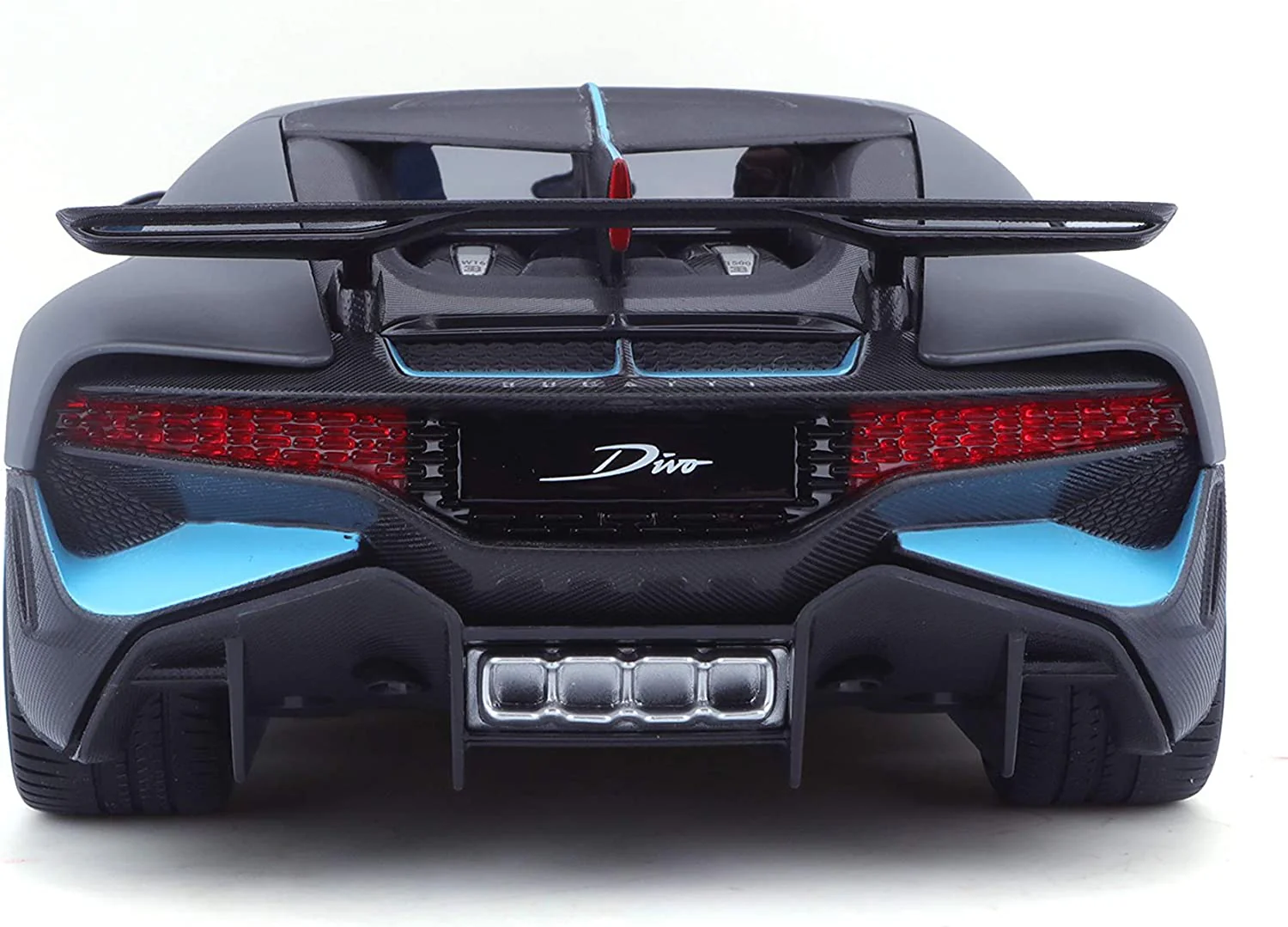 Bugatti Divo 1/18 Scale Die Cast Model Car  by BBurago - Image 4