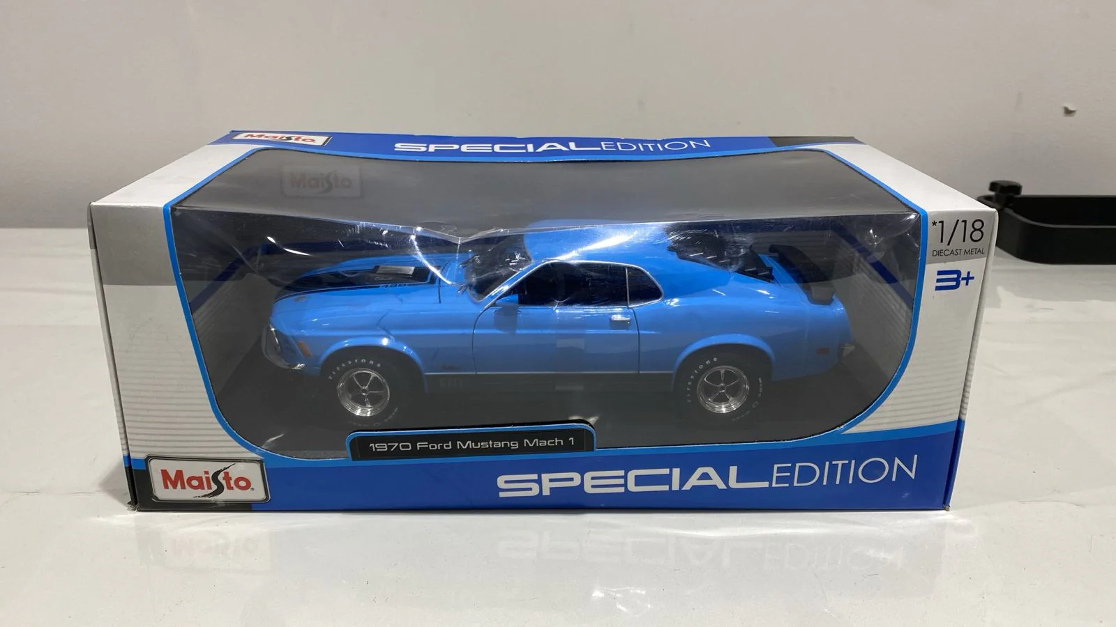1:18SE 1970 FORD MUSTANG MACH 1 [DAMAGE BOX] - Image 2