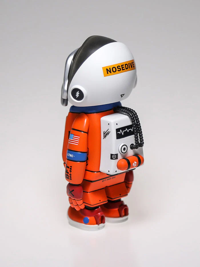 ASTRODEAD - Orange Figure by ZCWO - Image 3