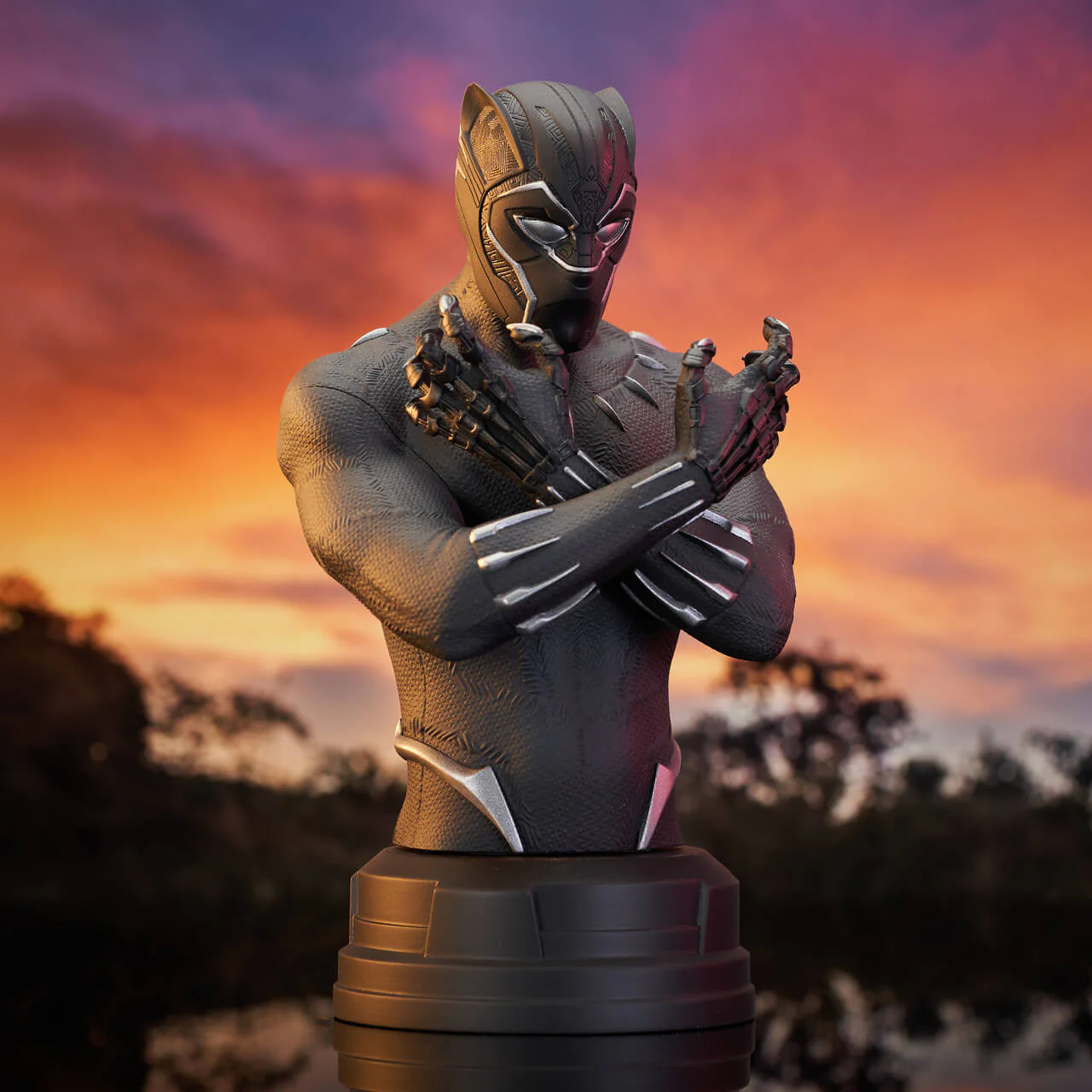 Avengers Endgame Black Panther 1/6 Scale Bust By Diamond Select Toys - Image 3