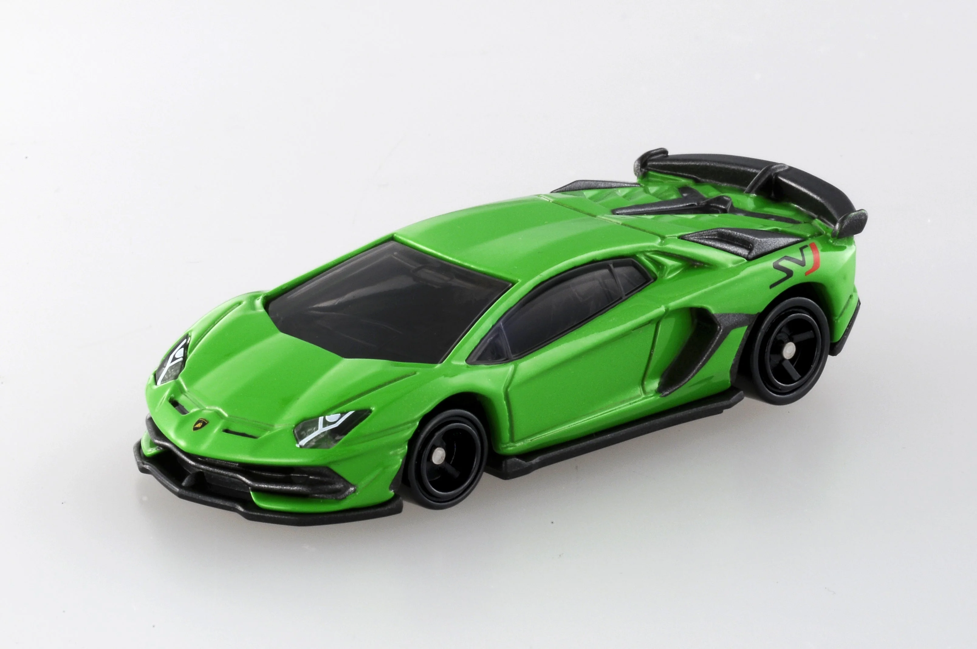 Aventador SVJ Core Tomica By Takara Tomica - Image 2