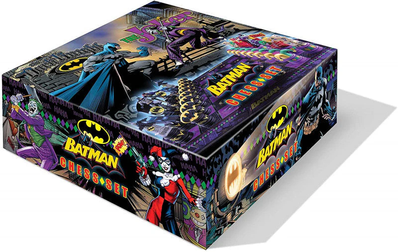 Batman Chess Set Dark Knight vs Joker by Noble Collection - Image 3