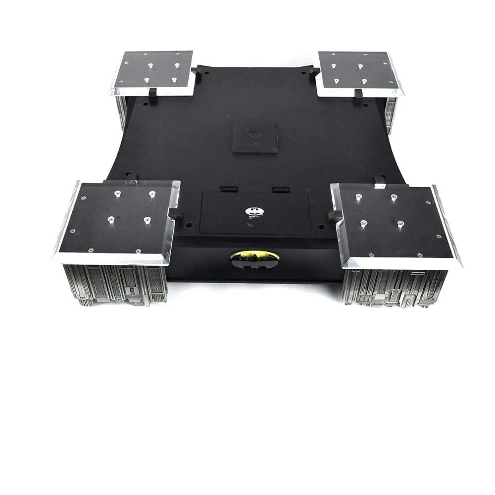 Batman Chess Set By Noble Collection - Image 5