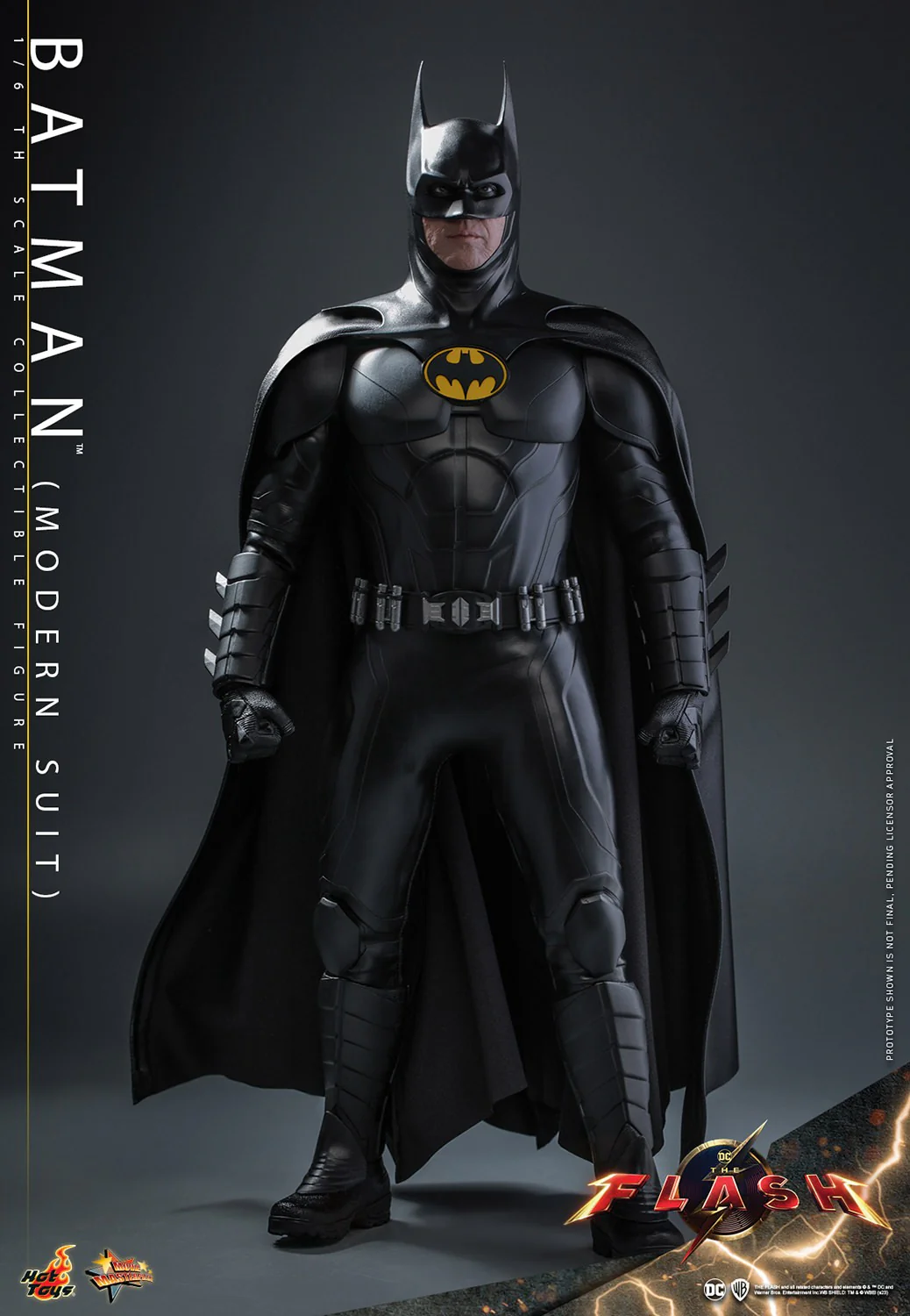 Batman Modern Suit Sixth Scale Action Figure By Hot Toys - Image 11