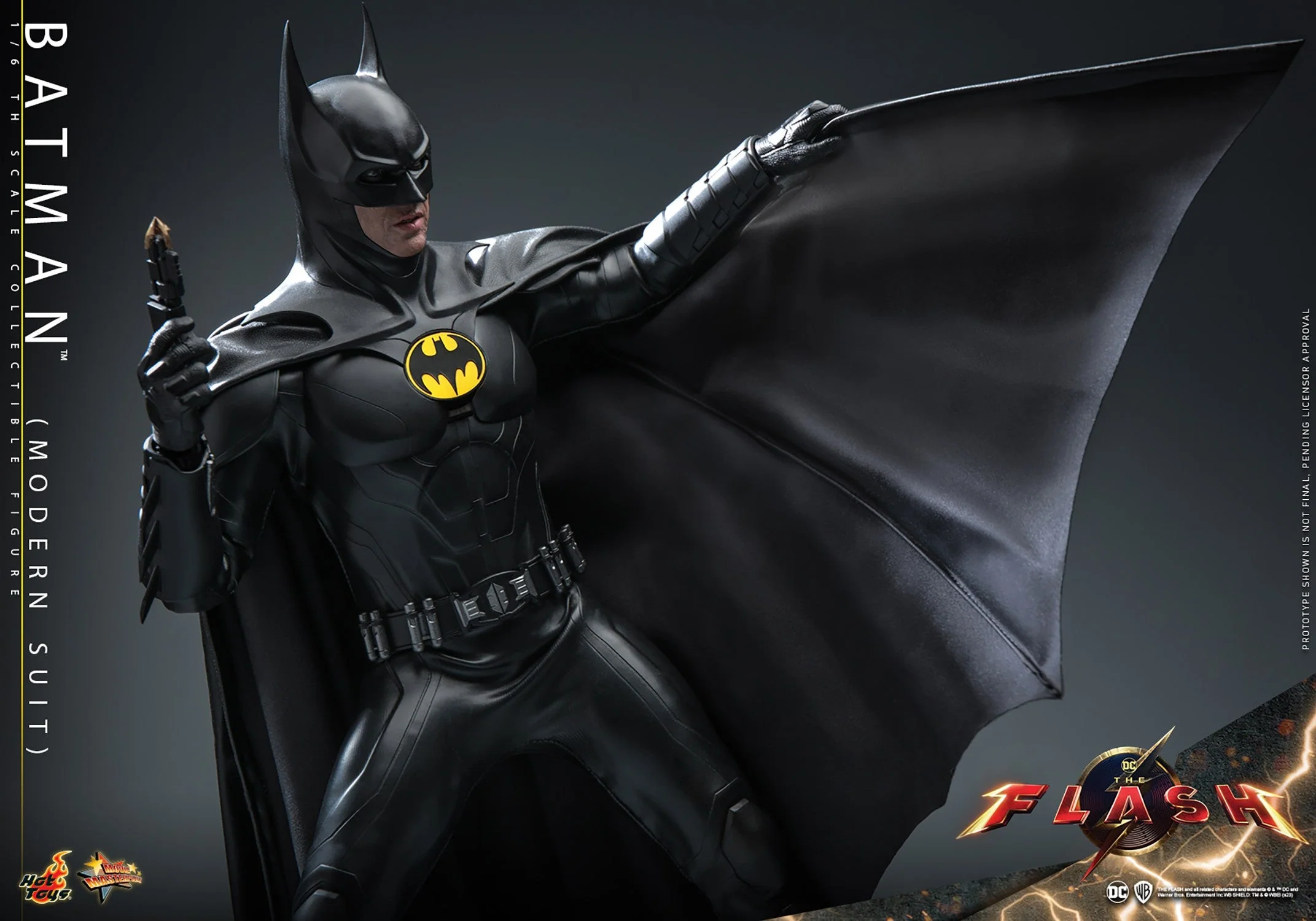 Batman Modern Suit Sixth Scale Action Figure By Hot Toys - Image 7