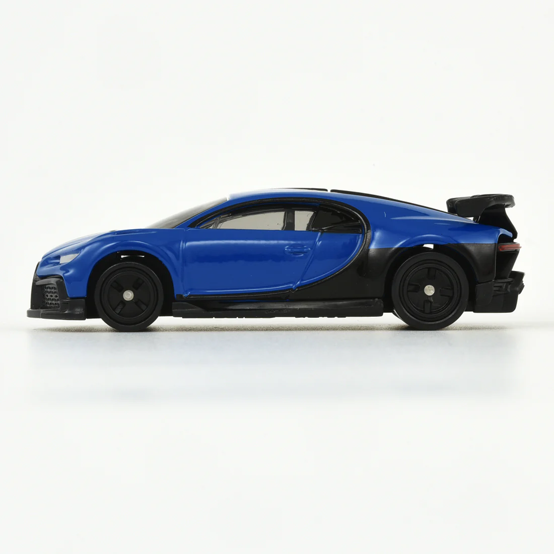 Bugatti Chiron Pure Sport Core Tomica By Takara Tomica - Image 4