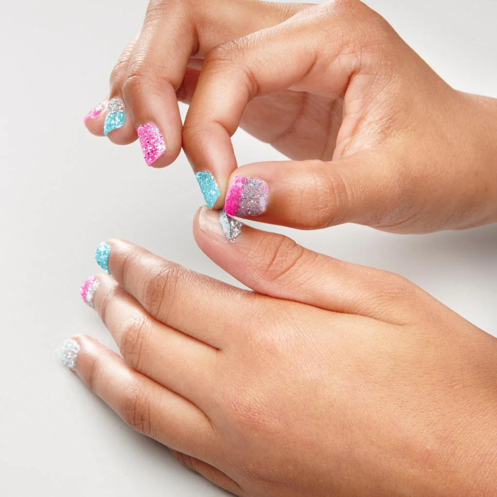 Cool Maker GoGlam Glitter Nails - Image 3