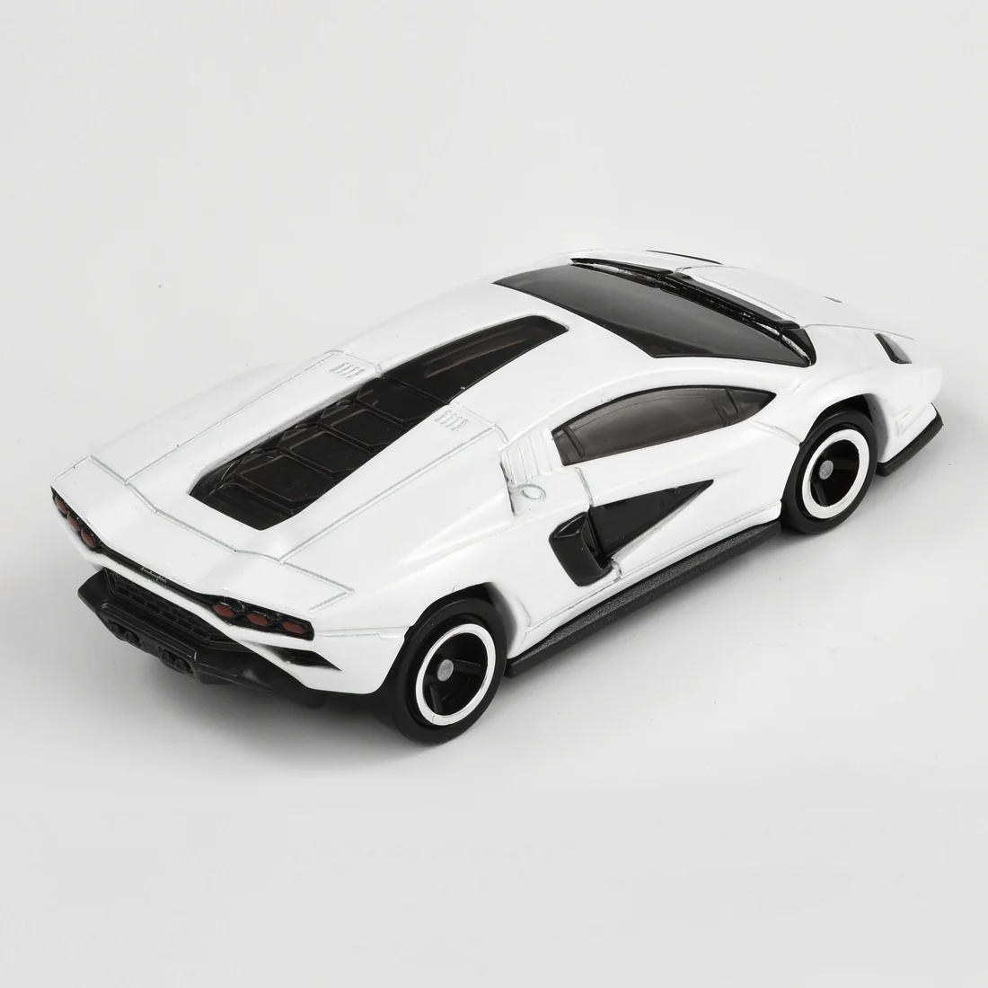 Countach LPI800-4 Core Tomica By Takara Tomica - Image 3