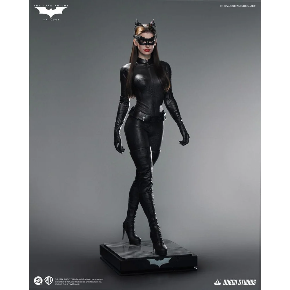DC Comics Catwoman 1/1 Scale Statue By Queen Studios