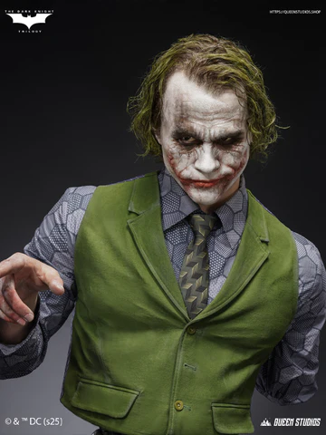DC Comics The Joker (The Dark Knight) Life Size Bust By Queen Studios - Image 4