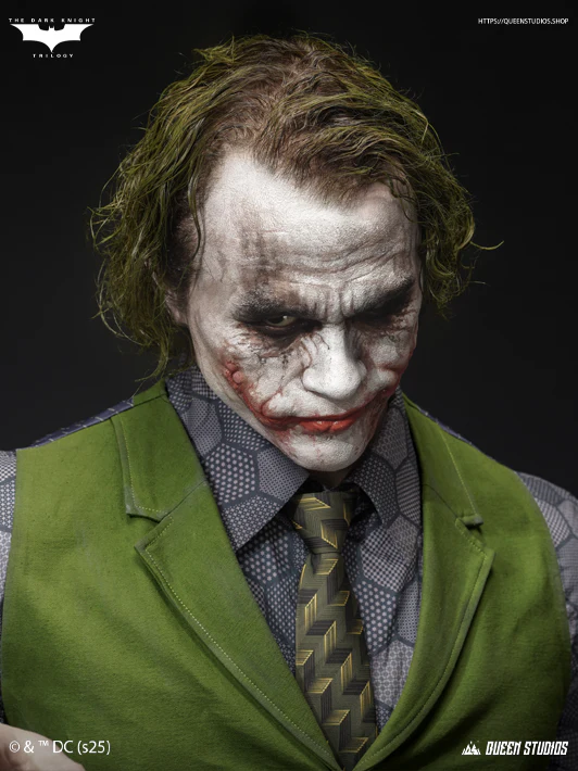 DC Comics The Joker (The Dark Knight) Life Size Bust By Queen Studios - Image 5