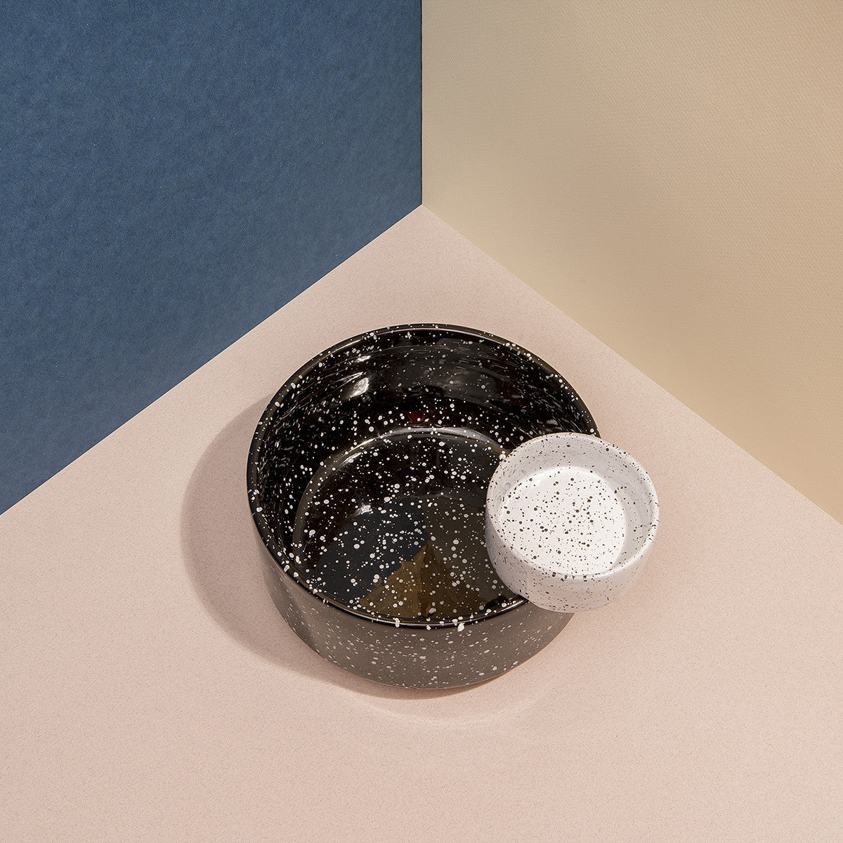 Eclipse Black & White Bowl by DOIY - Image 3