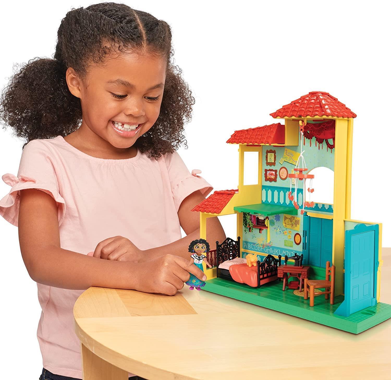 Disney Encanto Mirabel's Room Playset - Image 3