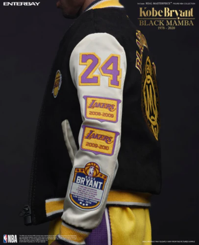 Kobe Bryant Action Figure by Enterbay - Image 4