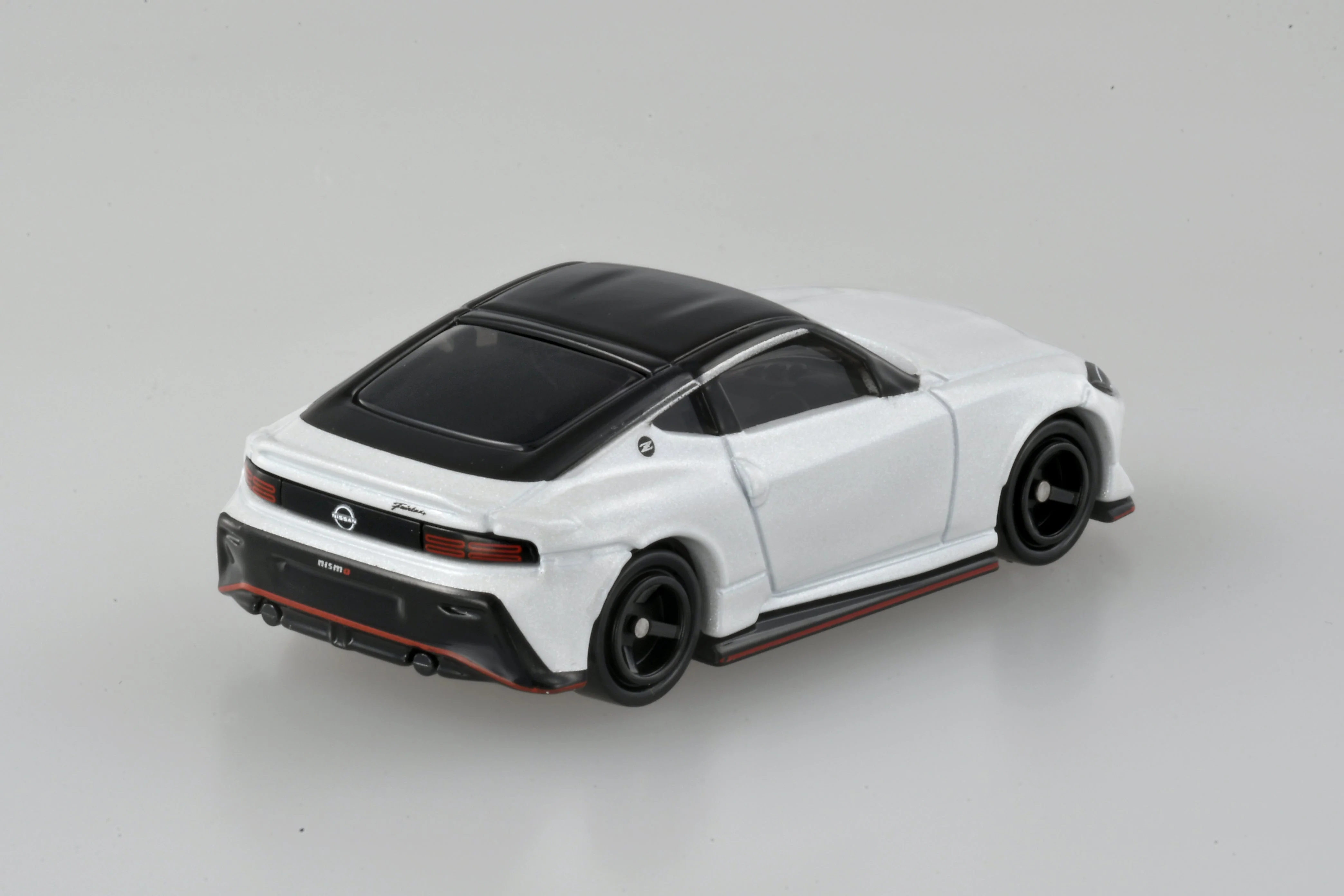 Fairlady Z NISMO Core Tomica By Takara Tomica - Image 4