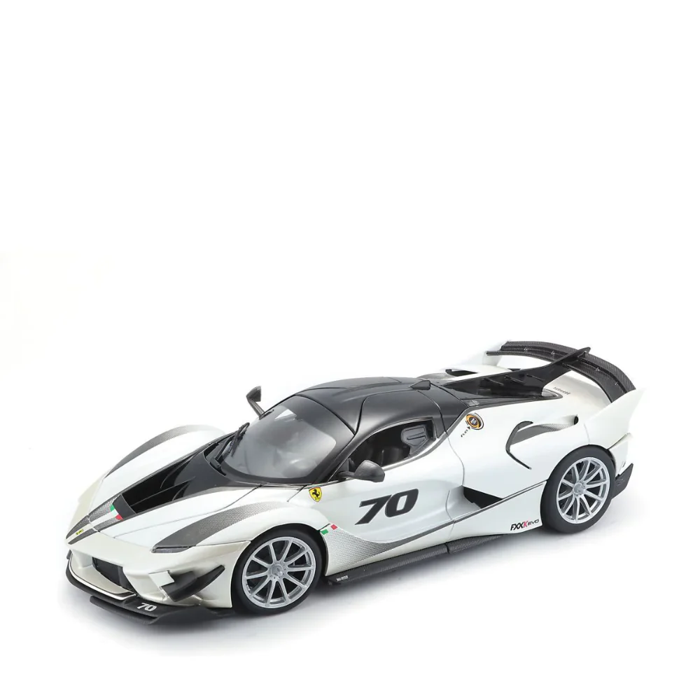 FERRARI R & P - Ferrari FXX K EVO - 1/18 Diecast Cars by Bburago