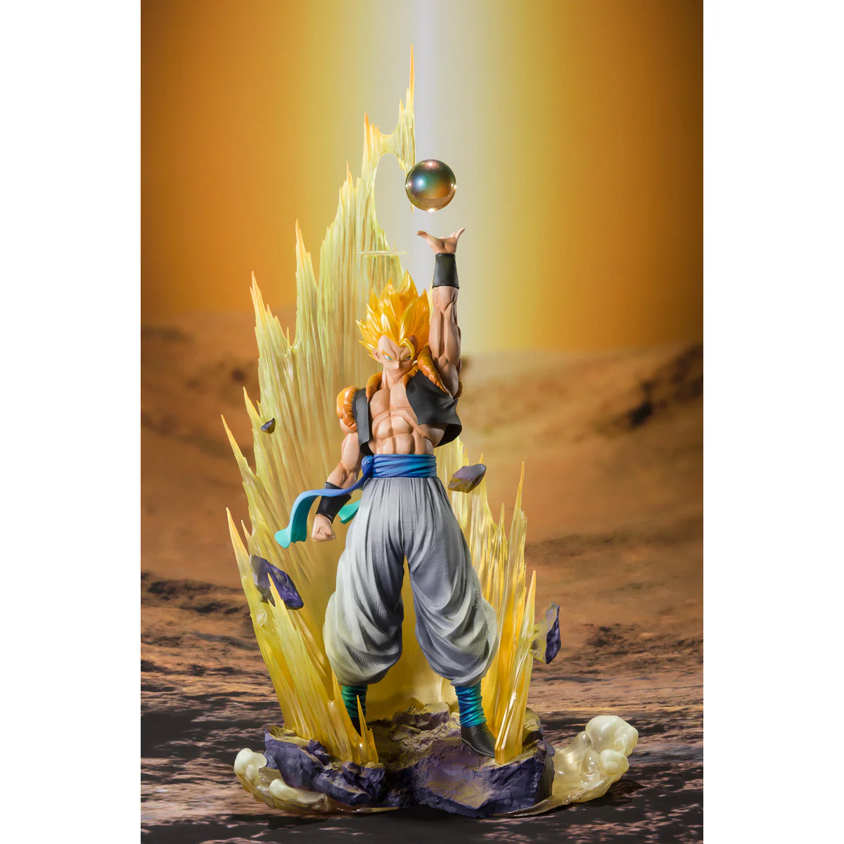 Dragon Ball Super Saiyan GOGETA FIGUARTS ZER By Bandai Tamashii - Image 4