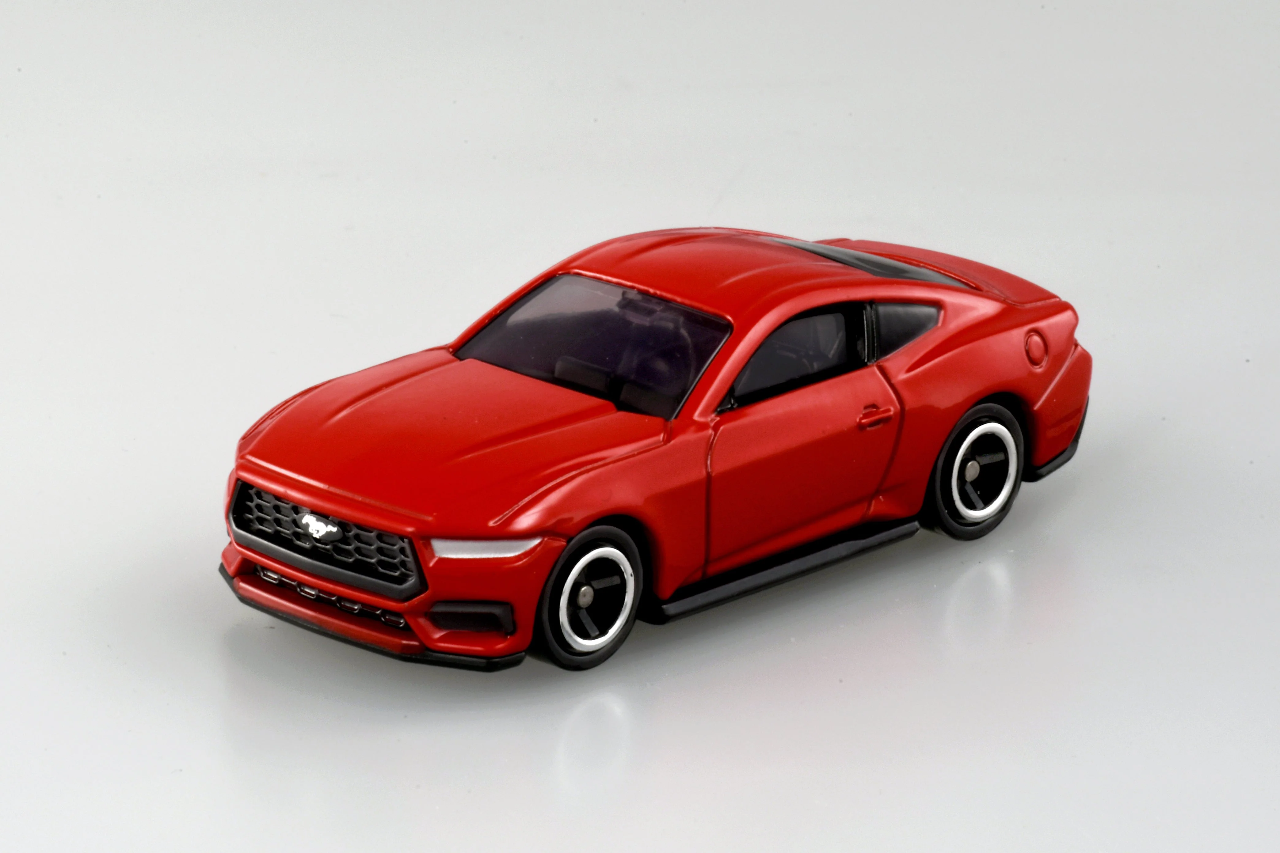 Ford Mustang Core Tomica By Takara Tomica - Image 3