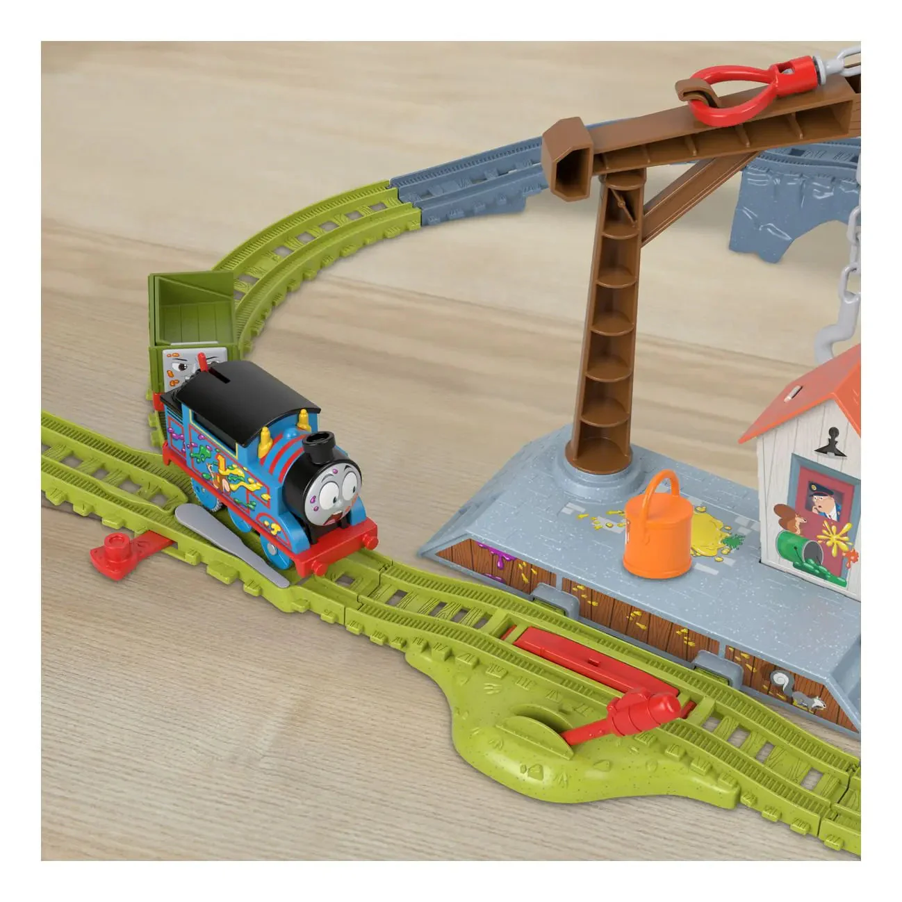 Thomas & Friends Topsy Turvy Paint Delivery Set By Mattel - Image 2