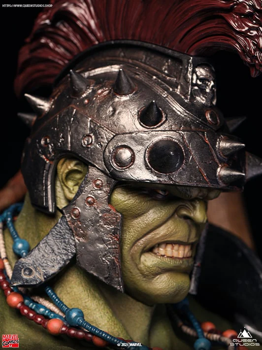 Marvel Comics Green Scar Hulk on Throne 1/4 Statue (Premium Edition) By Queen Studios - Image 7