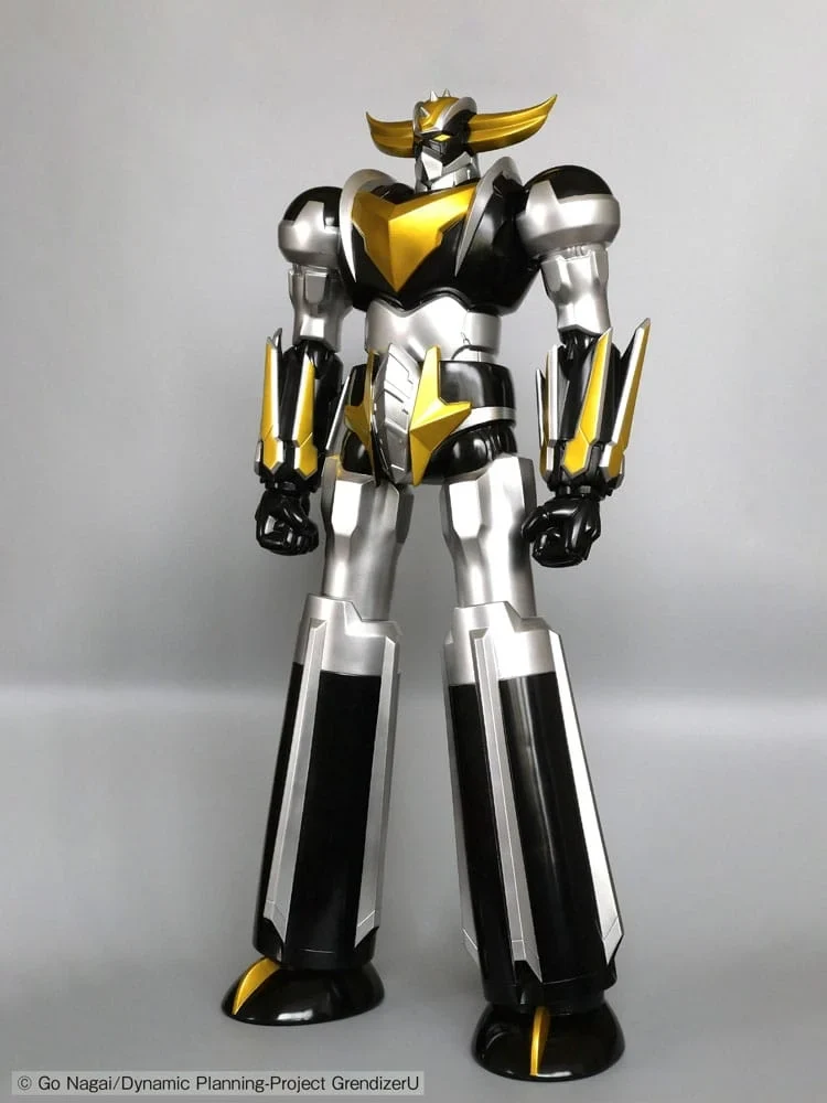 Grendizer Black & Gold version Jumbo Figure By Easy Hobby - Image 2