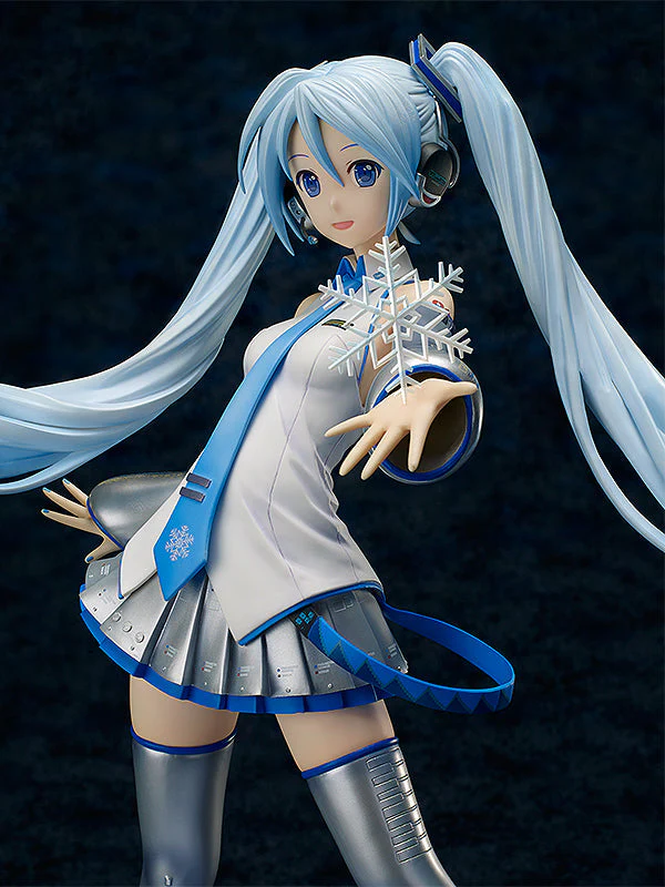 Hatsune Miku SNOW MIKU (re-run) 1/4 scale Figure By Freeing - Image 2