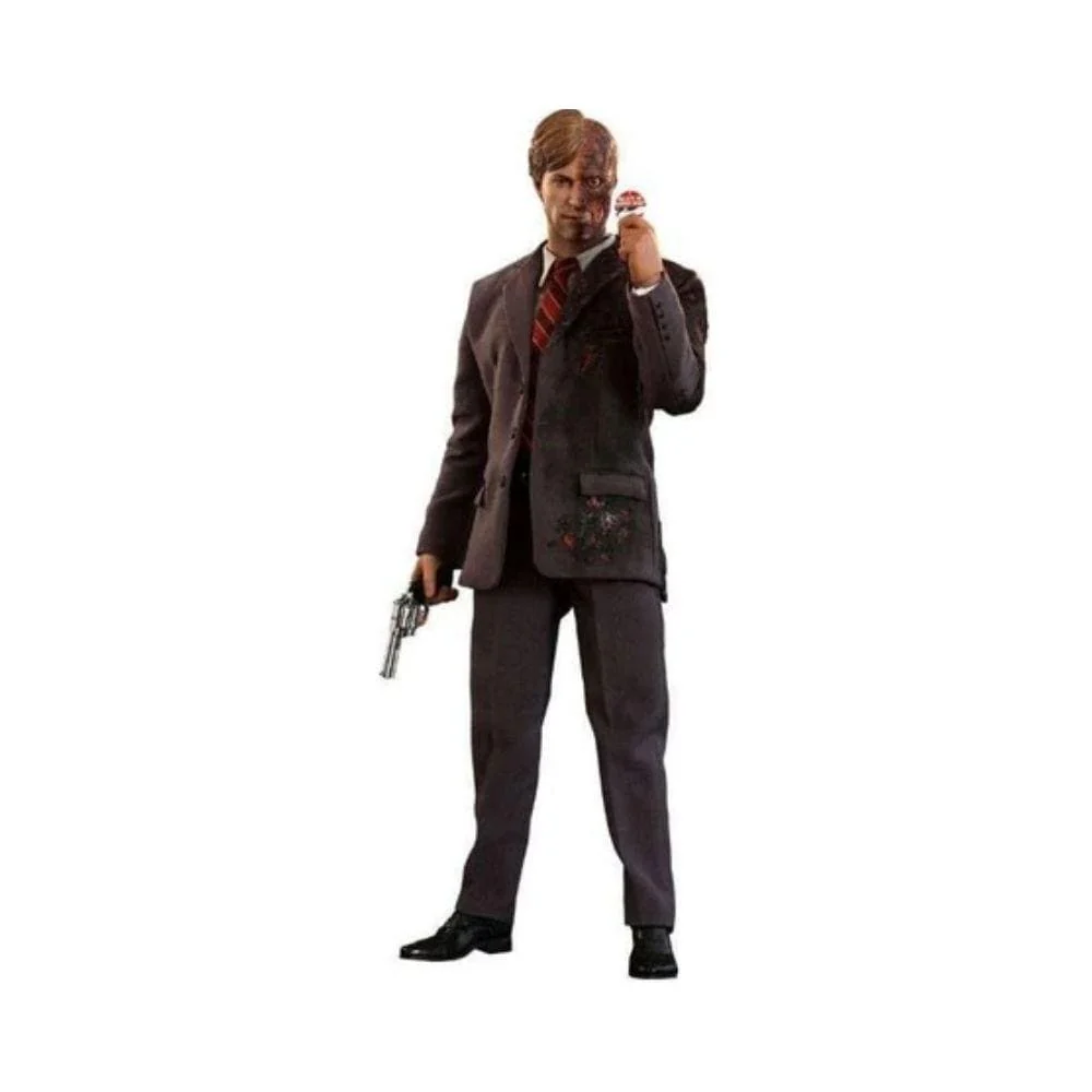 Hot Toys : Harvey Dent (Two-Face) The Dark Knight Toy Fair 2019
