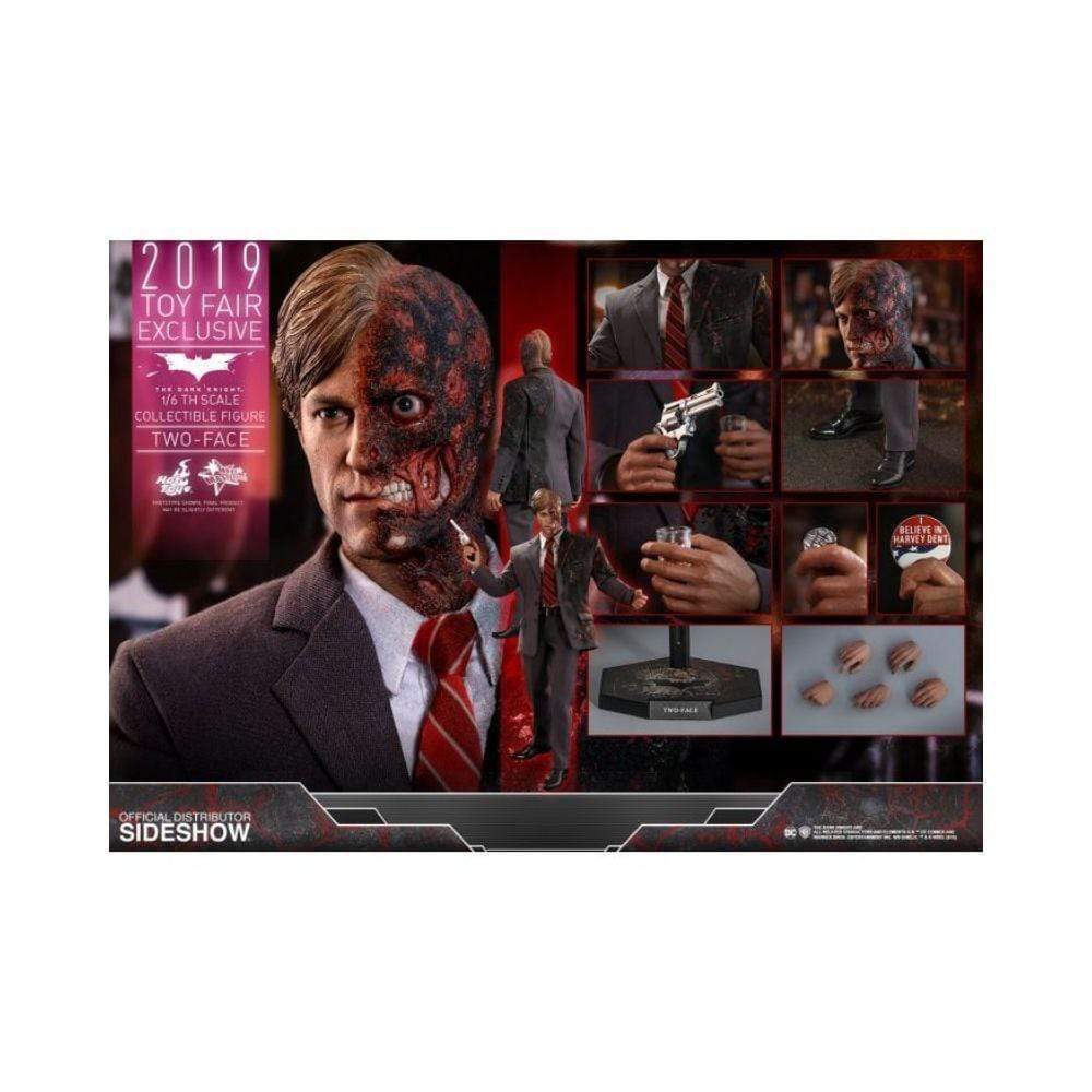 Hot Toys : Harvey Dent (Two-Face) The Dark Knight Toy Fair 2019 - Image 2
