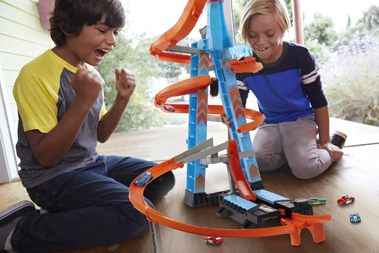 Hot Wheels Sky Crash Tower Play Set by Mattel - Image 3