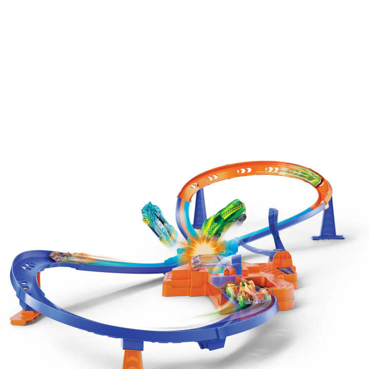 Hot Wheels Action Ultra Hots Rev Rally Track Set With 3 Cars by Mattel - Image 4