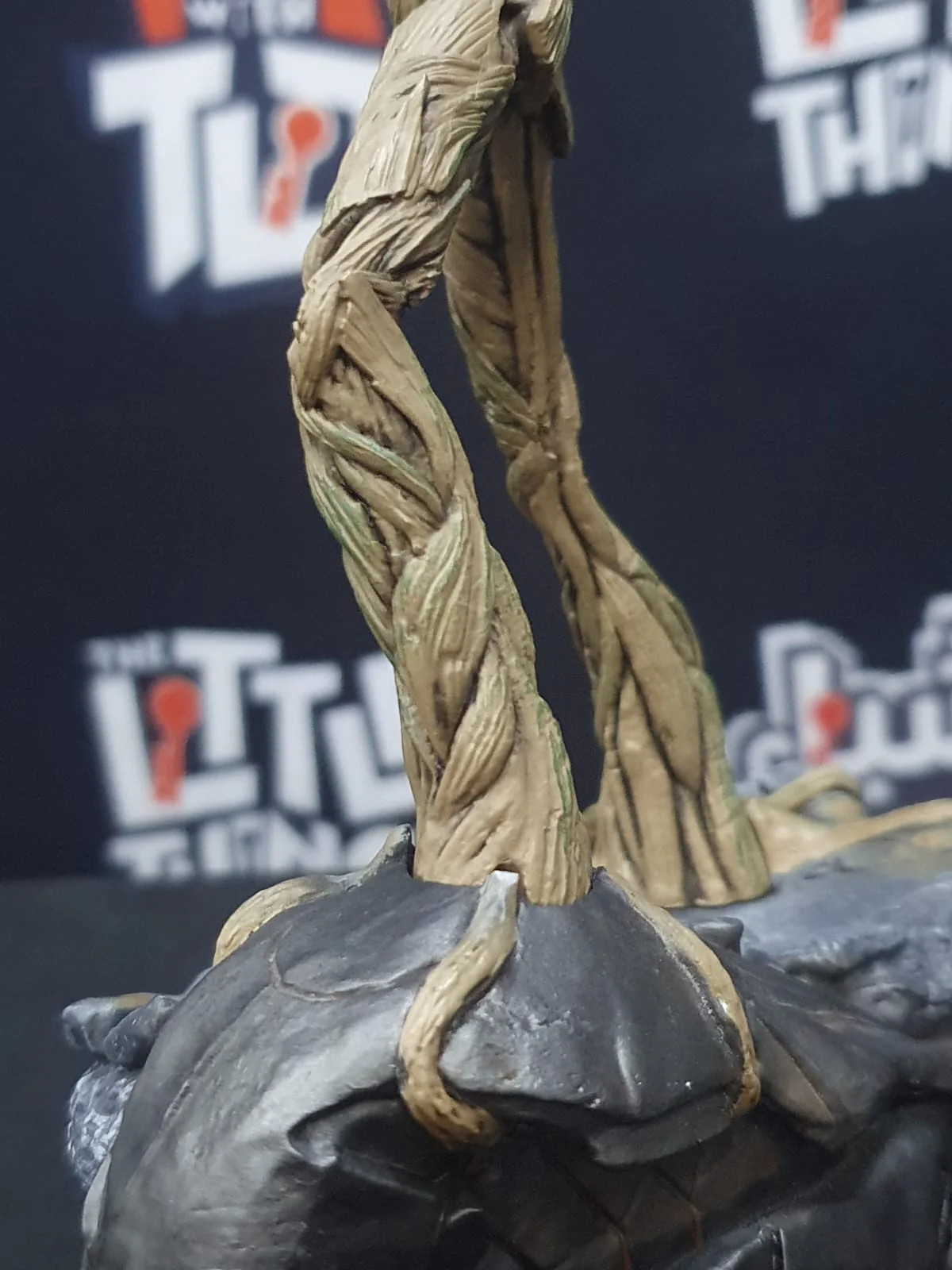 Iron Studios : Marvel - Groot [DAMAGED BASE OF THE FIGURE] - Image 5