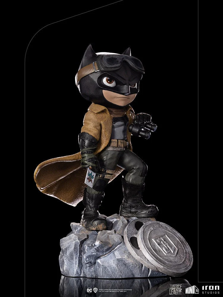 Zack Snyder`s Justice League Batman Knightmare Minico Statue by Iron Studios - Image 2