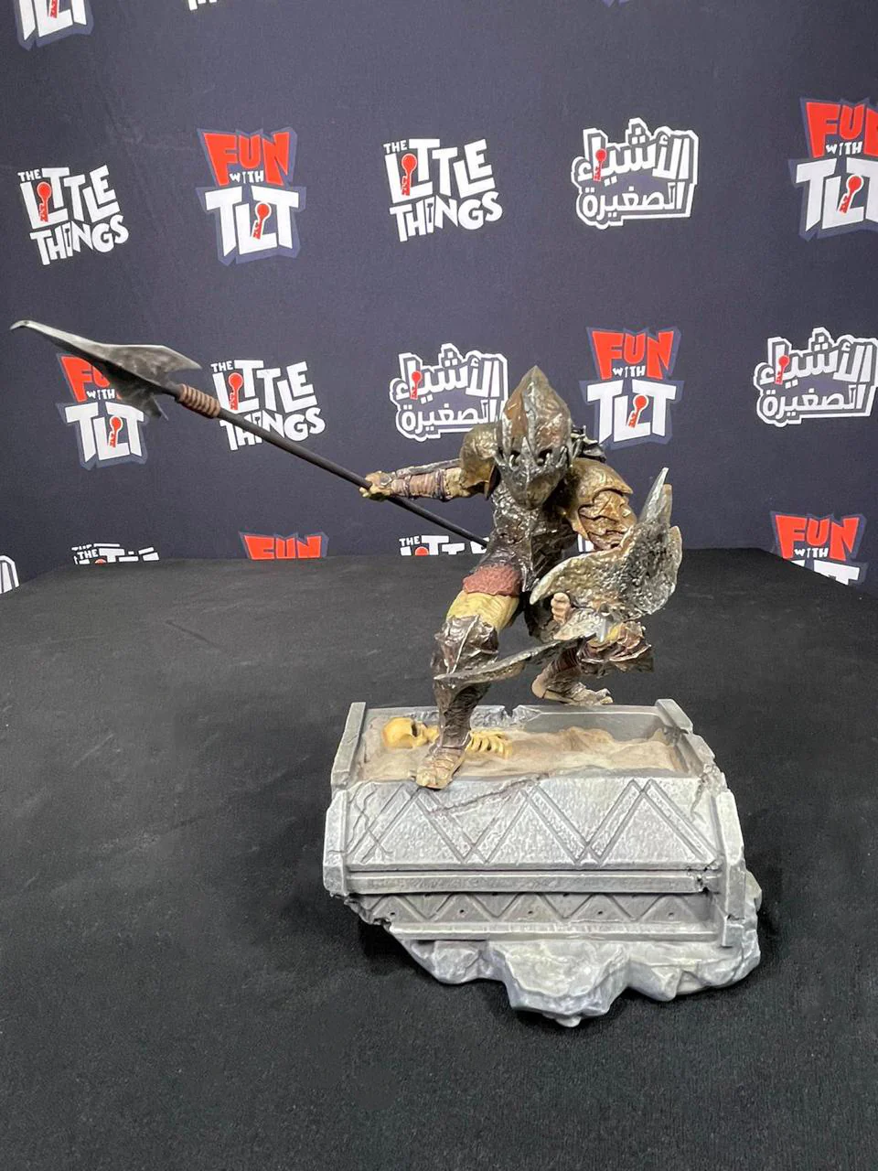Lord of the Rings Statue Armored Orc 1/10 Art Scale by Iron Studios [Minimal Damage on Accesories] - Image 2