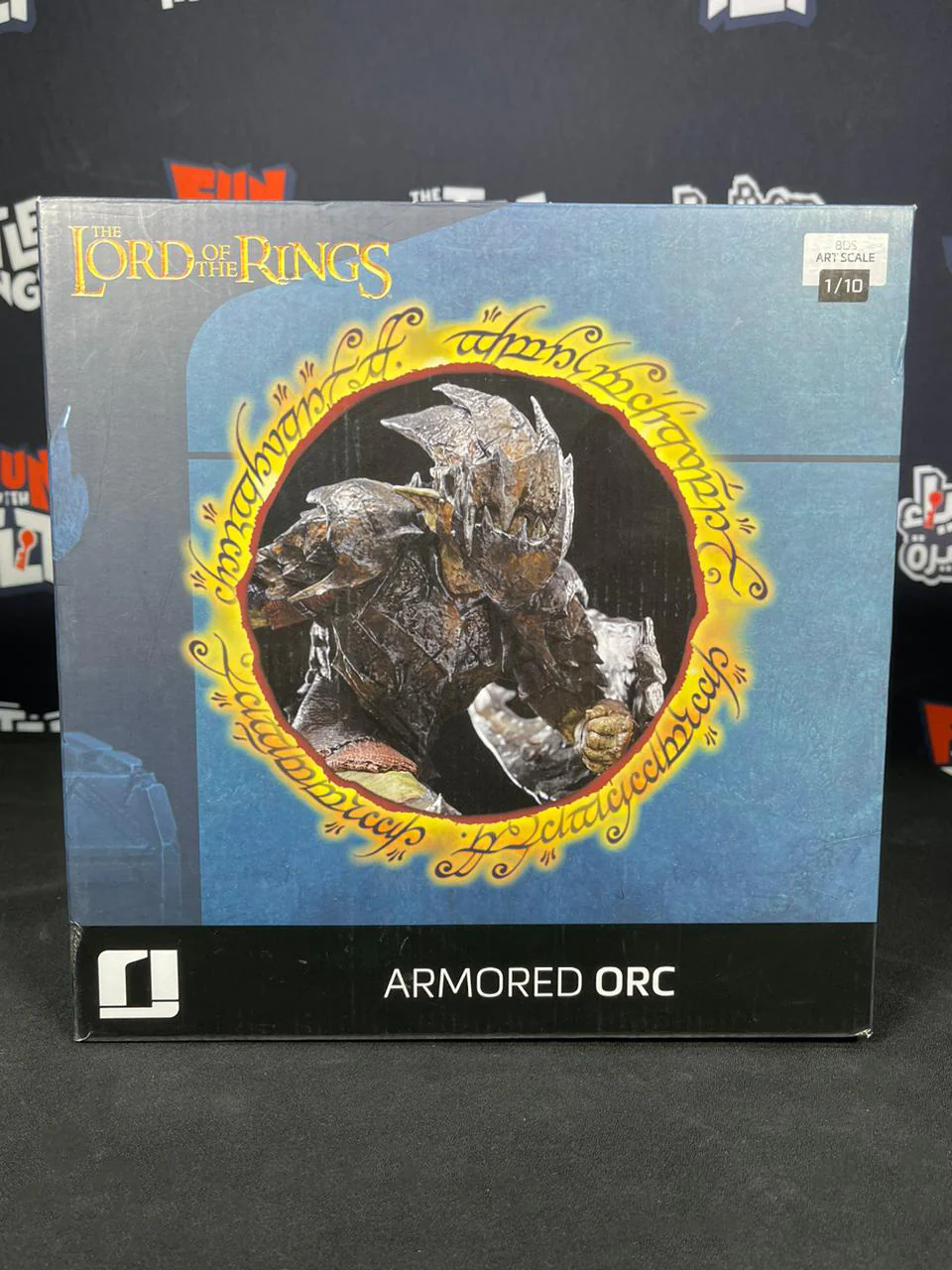 Lord of the Rings Statue Armored Orc 1/10 Art Scale by Iron Studios [Minimal Damage on Accesories] - Image 3