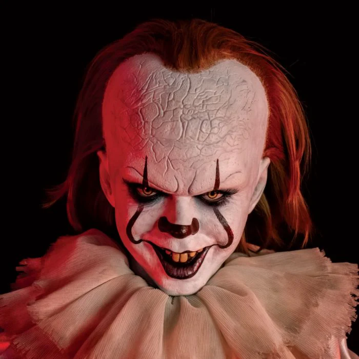 IT 2017 Premium Scale 50" Pennywise Doll - Image 3