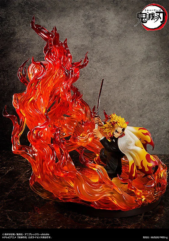 Demon Slayer: Kimetsu no Yaiba Kyojuro Rengoku : Complete Edition 1/4 Scale Statue by Freeing - Image 2