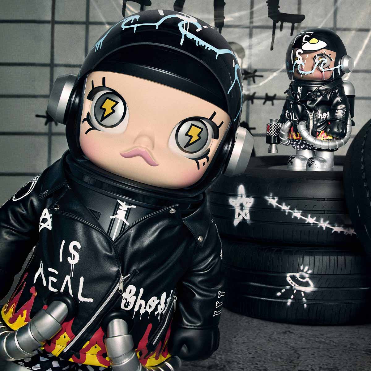 Mega Space Molly 400% Trevor Andrew By Pop Mart - Image 3