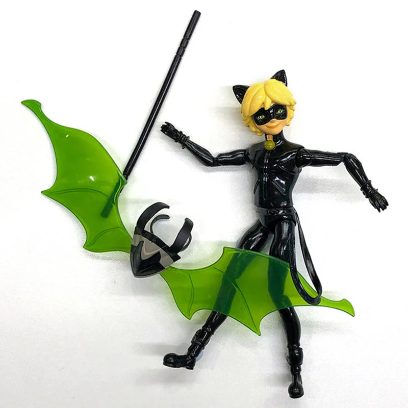 Miraculous Cat Noir Battle Wings Figure with Accessories - Image 2