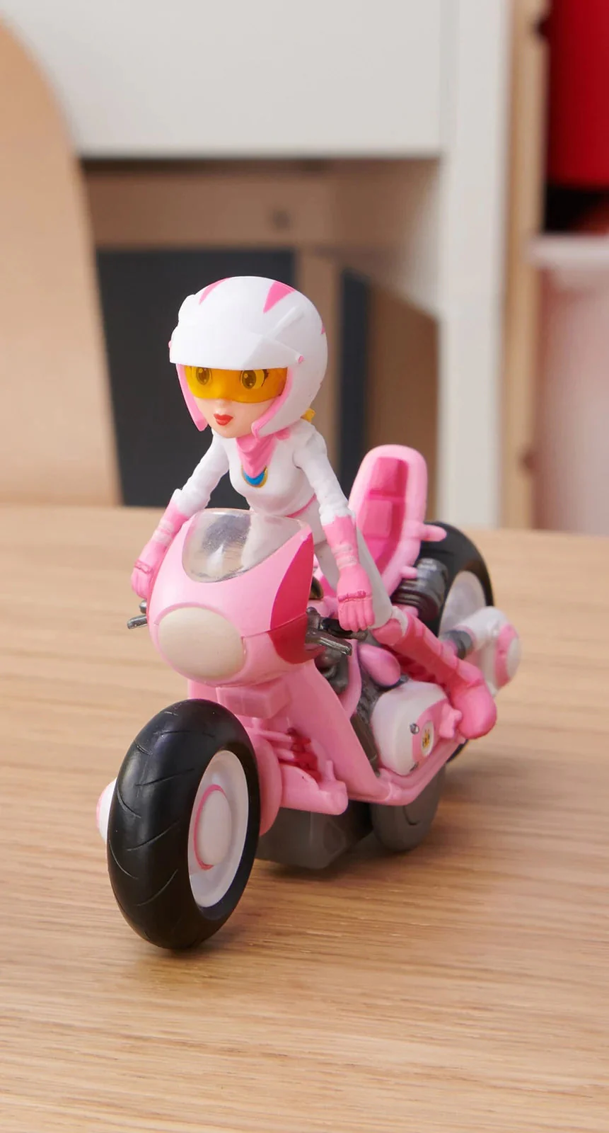 Nintendo Super Mario Movie 2.5" Figure with Kart Set - Peach - Image 3