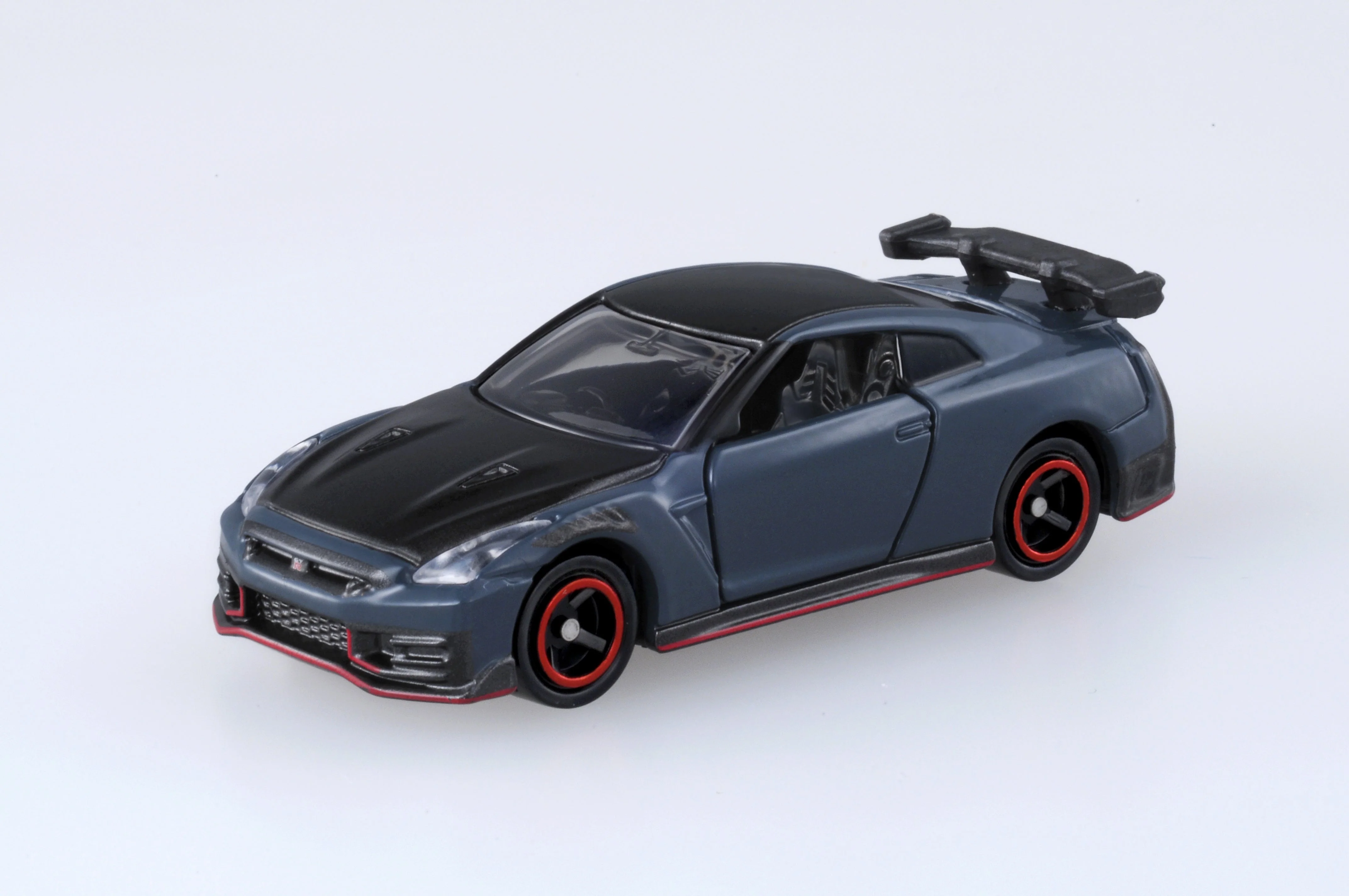 Nissan GT-R NISMO Core Tomica By Takara Tomica - Image 3
