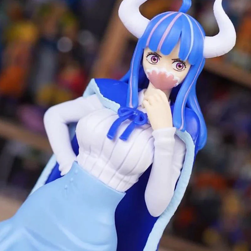 One Piece Glitter & Glamours Ulti Figure Ver. A by Banpresto - Image 3