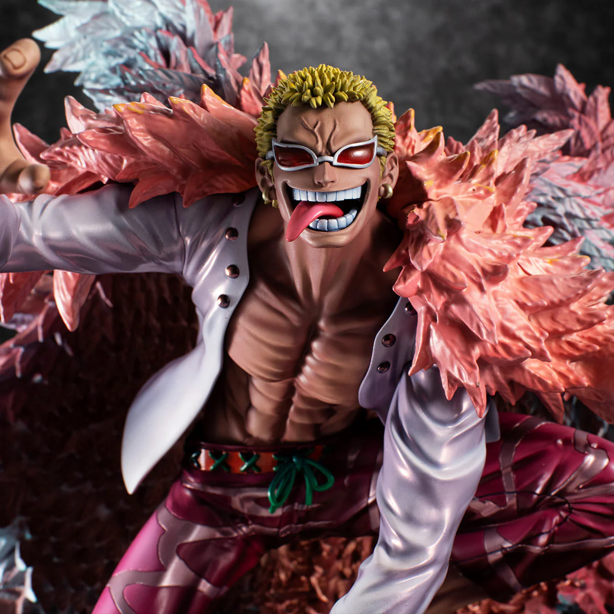 One Piece Portrait of Pirates Sa-Maximum Heavenly Demon Donquixote Doflamingo - Image 4