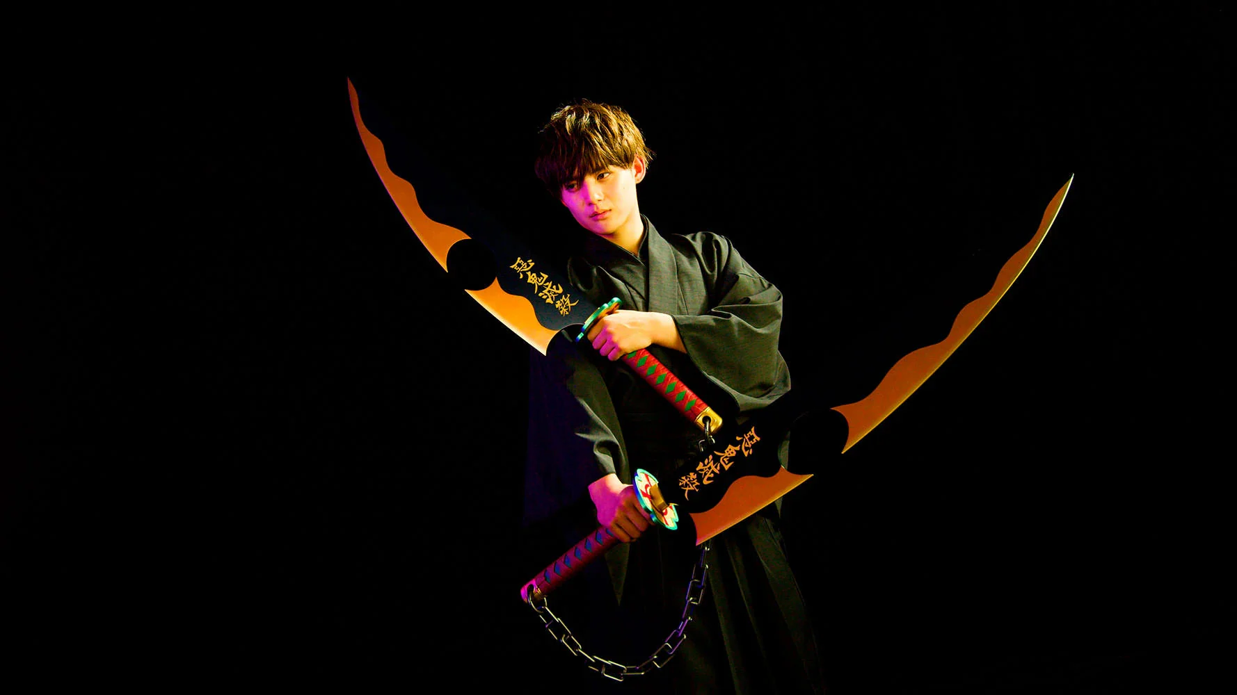 Demon Slayer Kimetsu No Yaiba Proplica Nichirin Sword (Tengen Uzui) - Image 2