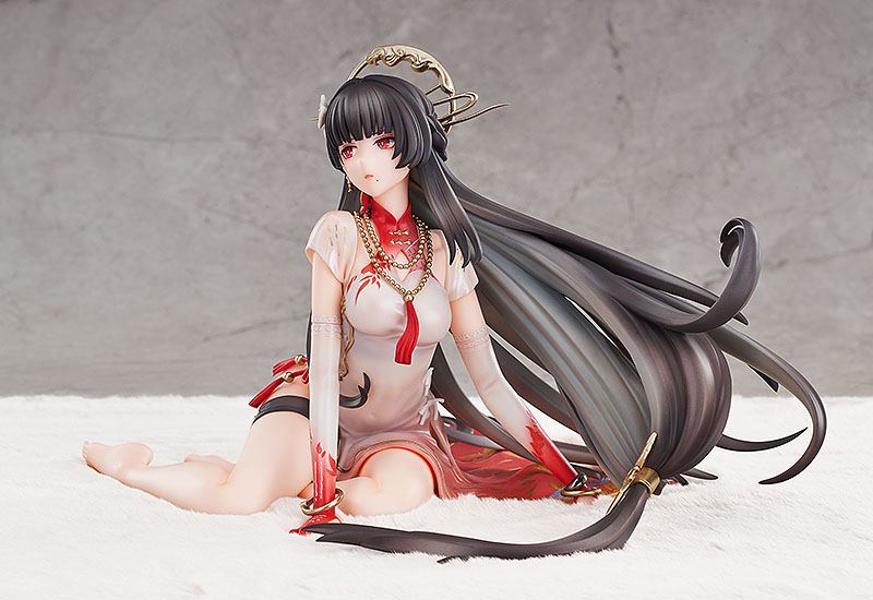 Punishing Gray Raven: Qu Crimson Blessing 1/7 Scale Figure by Luminous Box - Image 2