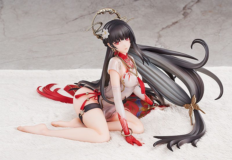 Punishing Gray Raven: Qu Crimson Blessing 1/7 Scale Figure by Luminous Box - Image 3