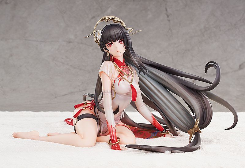 Punishing Gray Raven: Qu Crimson Blessing 1/7 Scale Figure by Luminous Box - Image 4